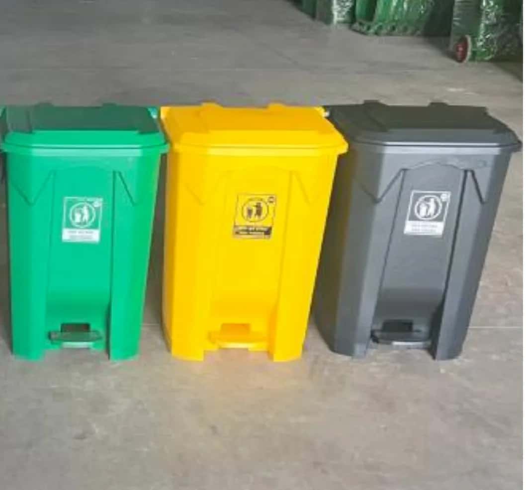 Thùng Rác Đạp Chân 90 Lít