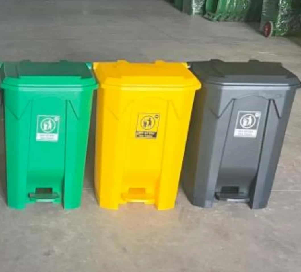 Thùng Rác Đạp Chân 60 Lít