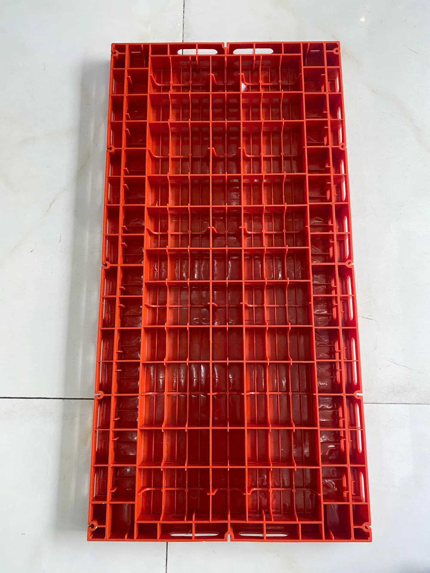 Pallet Nhựa Lót Sàn Không Chân Mặt Bít - Cam-3