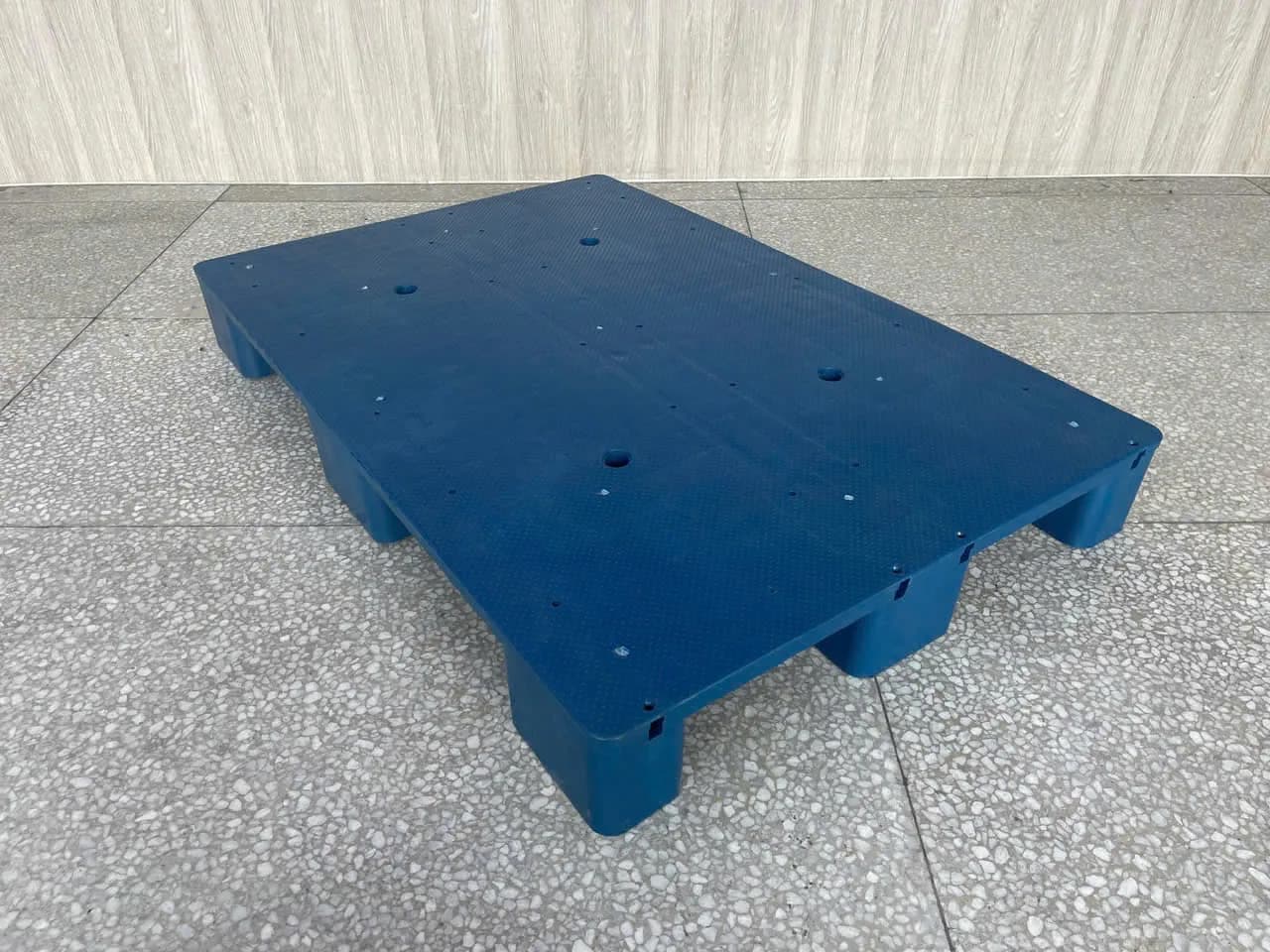 Pallet Nhựa 9 Chân-3