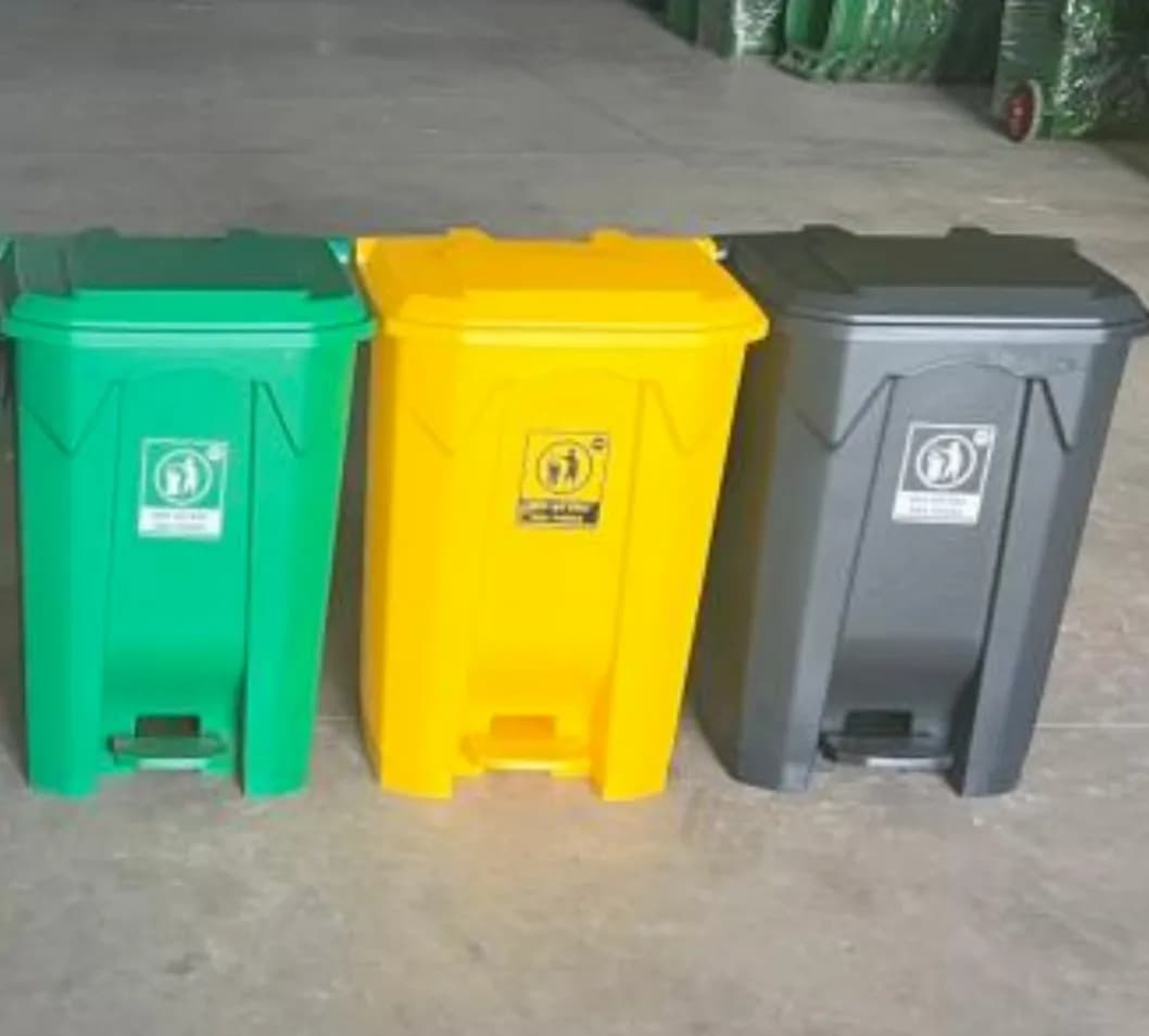 Thùng Rác Đạp Chân 60 Lít